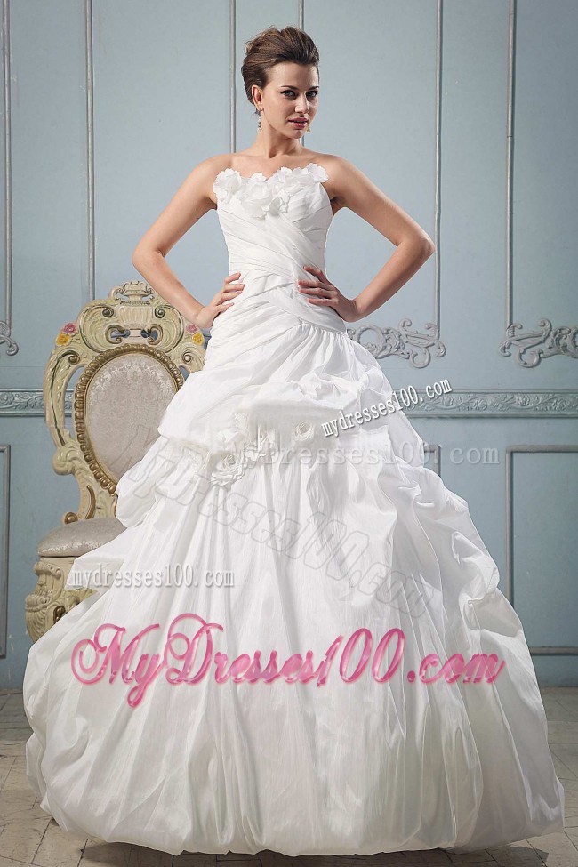 Ruching Pick-ups Court Train Wedding Gowns with Handle Flowers Neckline